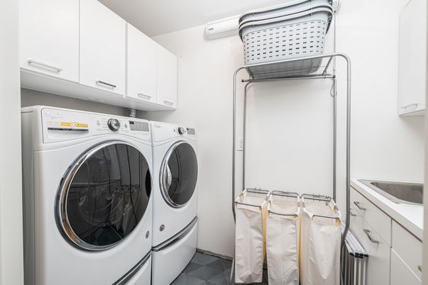 Interior, Washer