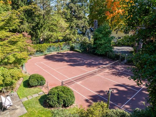 Exterior, Tennis Courts