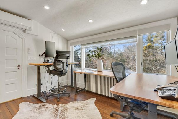 Home Office, Interior, Recessed Lighting, Wood Texture Flooring