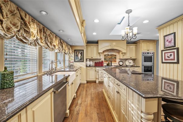 Chandelier, Interior, Kitchen, Recessed Lighting, Stainless Steel Appliances, Wood Texture Flooring