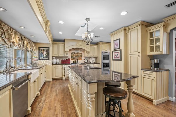 Chandelier, Interior, Kitchen, Recessed Lighting, Stainless Steel Appliances, Wood Texture Flooring