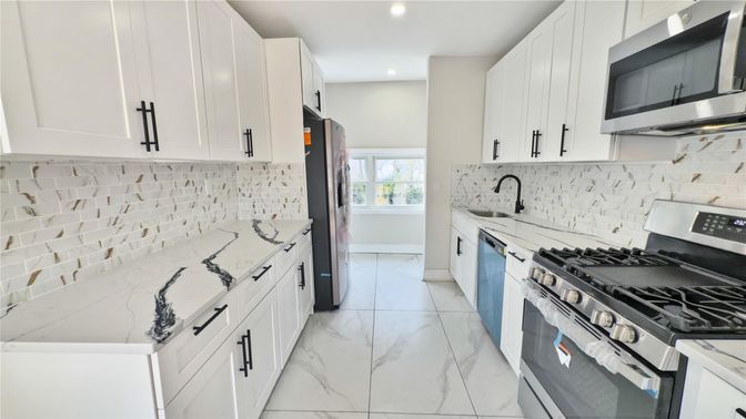 Interior, Kitchen, Marble, Recessed Lighting, Stainless Steel Appliances