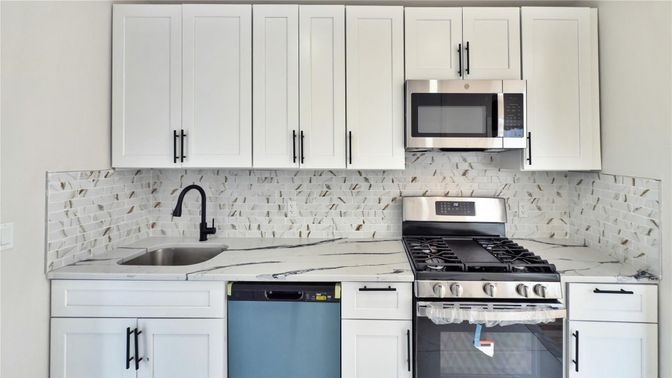 Interior, Kitchen, Stainless Steel Appliances