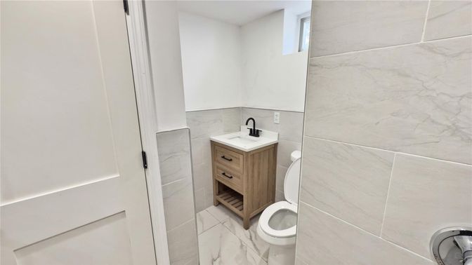 Bathroom, Interior, Marble, Marble Walls