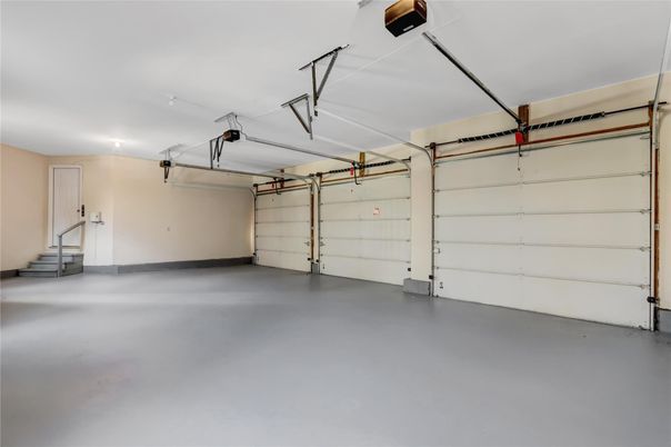 Garage, Interior