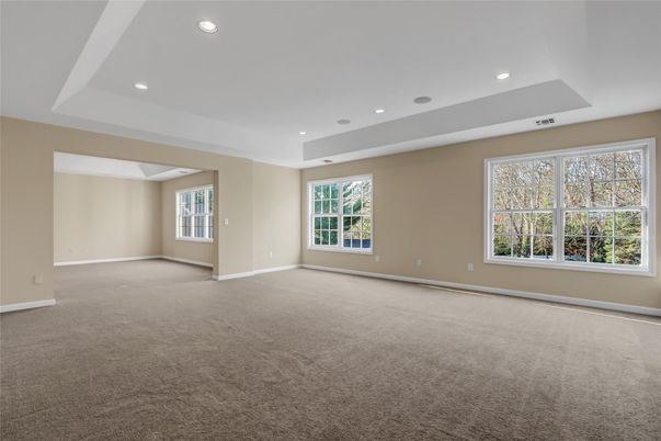 Empty room, Interior, Recessed Lighting