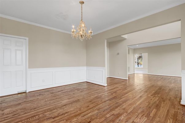 Chandelier, Empty room, Interior, Wood Texture Flooring