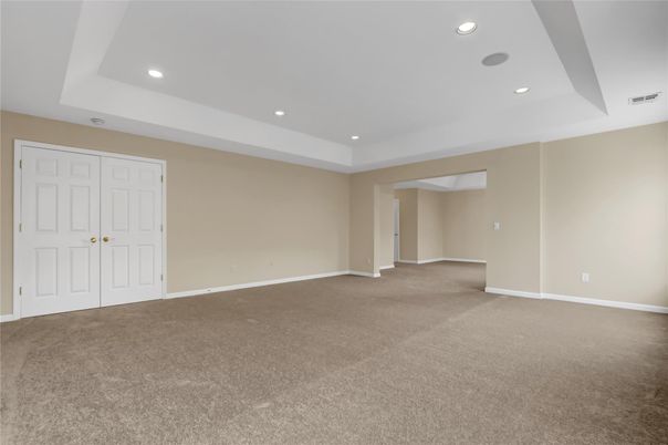 Empty room, Interior, Recessed Lighting