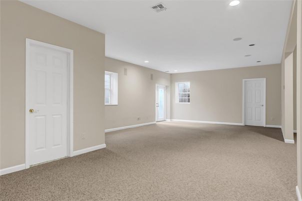 Empty room, Interior, Recessed Lighting