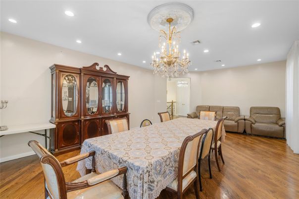 Chandelier, Dining room, Interior, Recessed Lighting, Wood Texture Flooring