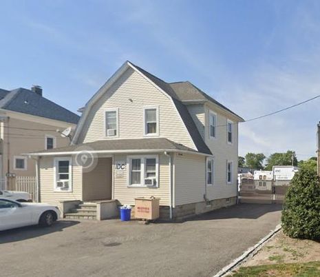 Exterior, Facade, Queen Anne Victorian