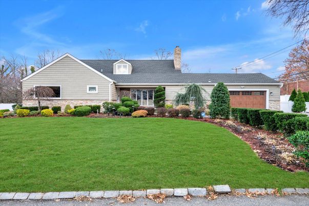 Attached, Exterior, Facade, Brick Facade, Ranch