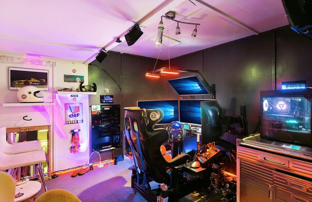 Game Room, Interior