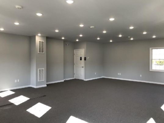 Empty room, Interior, Recessed Lighting