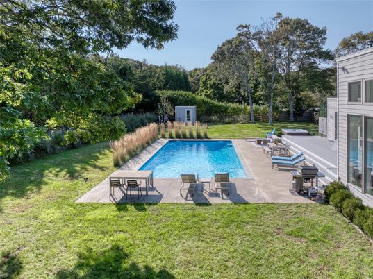 Backyard, Exterior, Pool