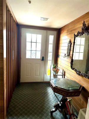 Interior, Wooden Walls