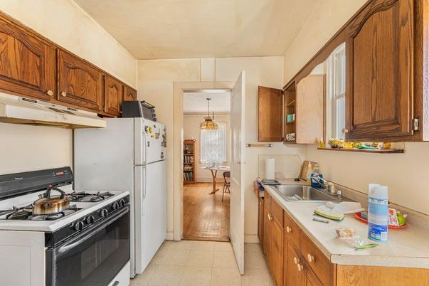 Dining room, Interior, Kitchen, Pendant Lights, Wood Texture Flooring