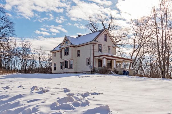 Backyard, Exterior, Facade, Queen Anne Victorian