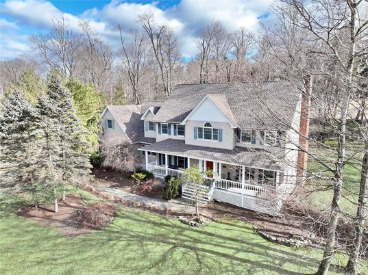 Backyard, Exterior, Facade, Farmhouse