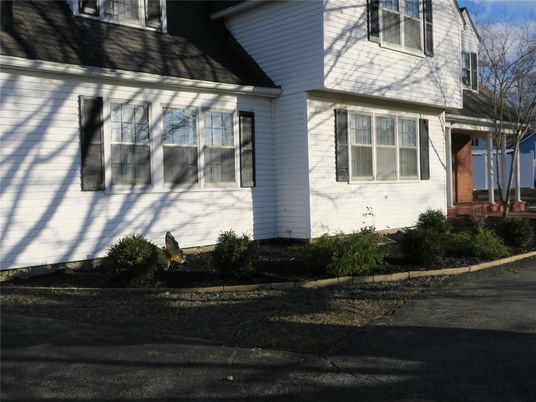 Exterior, Facade, Cape Cod