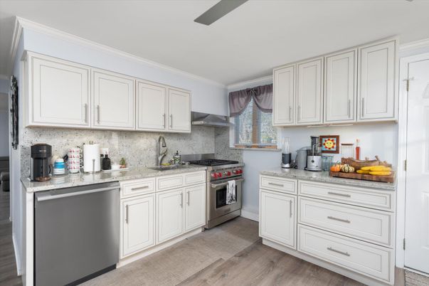Interior, Kitchen, Stainless Steel Appliances, Wood Texture Flooring