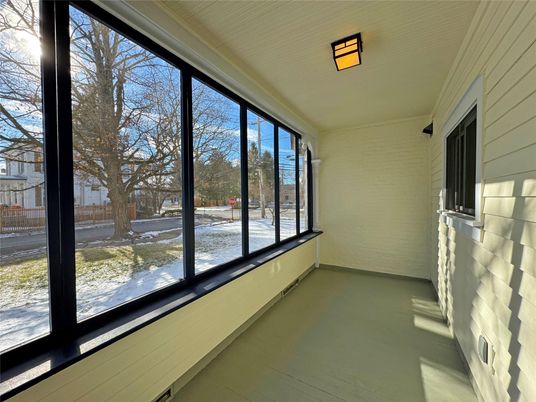 Empty room, Interior, Sun Room