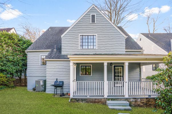 Exterior, Facade, Queen Anne Victorian