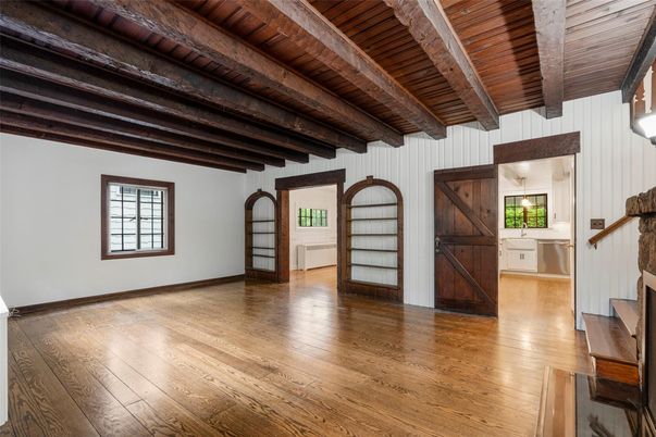 Empty room, Interior, Wooden Beams, Wooden Ceilings, Wood Texture Flooring