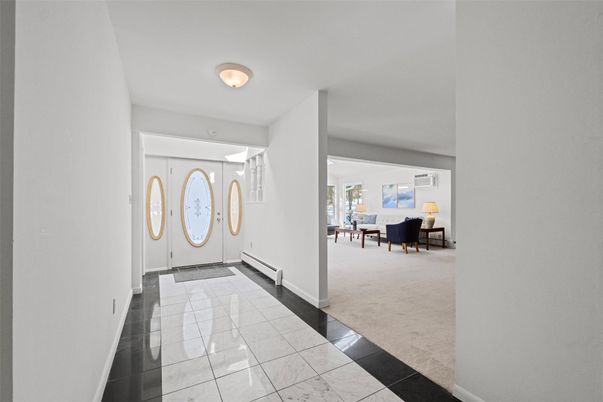 Dining room, Interior