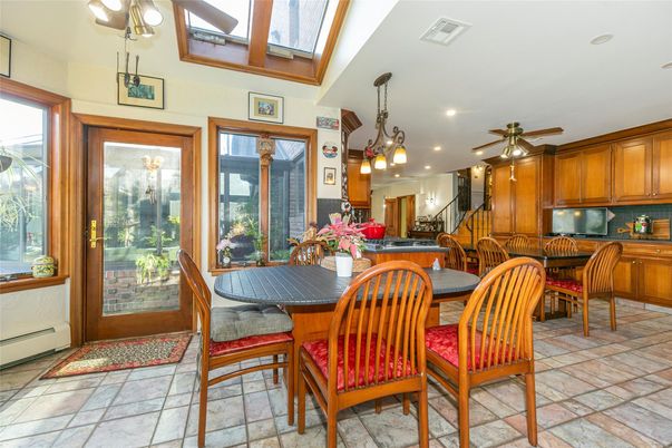 Dining room, Interior, Kitchen, Pendant Lights, Recessed Lighting