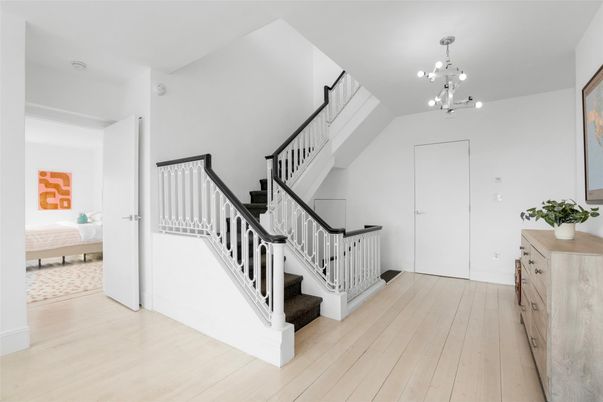 Interior, Pendant Lights, Wood Texture Flooring
