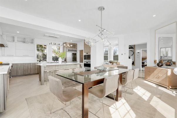 Dining room, Interior, Kitchen, Pendant Lights, Recessed Lighting, Stainless Steel Appliances