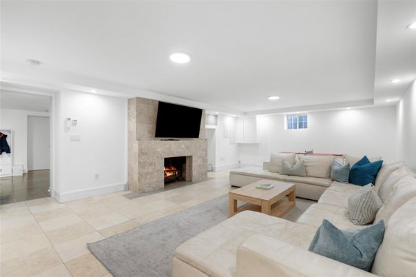 Fireplace, Interior, Living room, Recessed Lighting