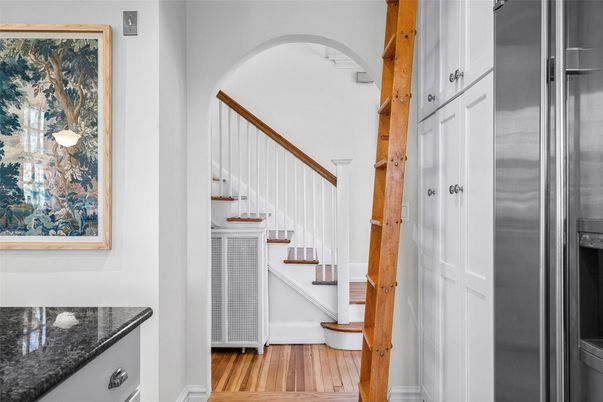Interior, Stainless Steel Appliances, Wood Texture Flooring