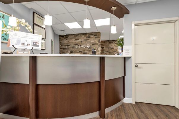 Interior, Pendant Lights, Stone Walls, Wood Texture Flooring