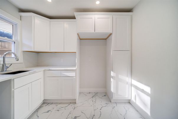 Interior, Kitchen, Marble, Recessed Lighting
