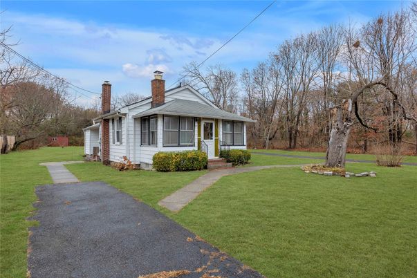 Backyard, Detached Garage, Exterior, Facade, Cape Cod