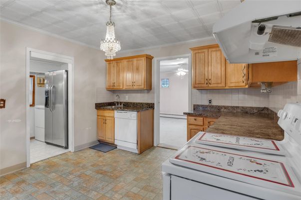 Chandelier, Interior, Kitchen