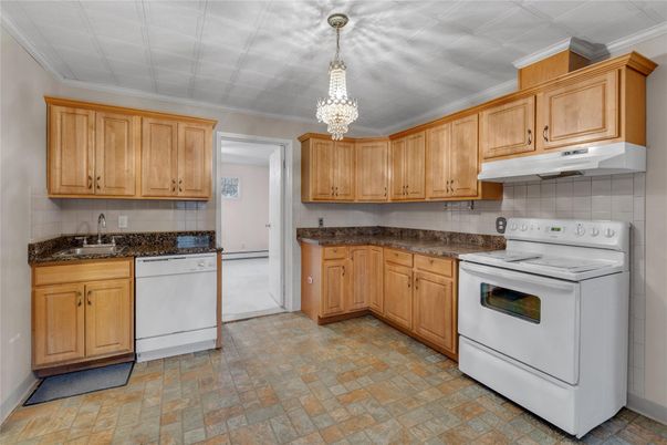 Chandelier, Interior, Kitchen