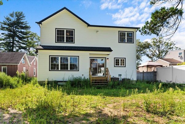 Backyard, Exterior, Facade, Farmhouse