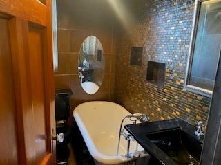 Bathroom, Free Standing Baths, Interior