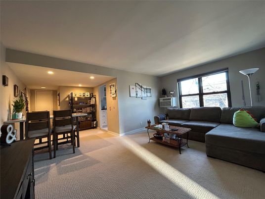 Dining room, Interior, Kitchen, Living room, Recessed Lighting