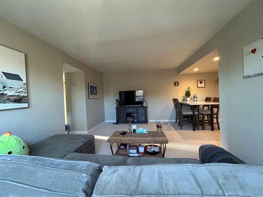 Dining room, Interior, Living room, Recessed Lighting