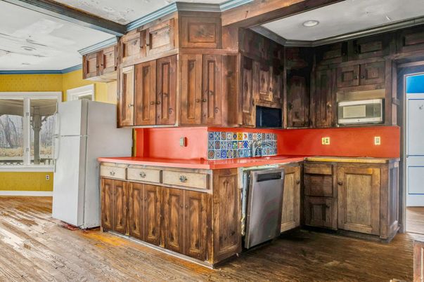 Interior, Kitchen, Recessed Lighting, Wood Texture Flooring