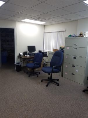 Home Office, Interior