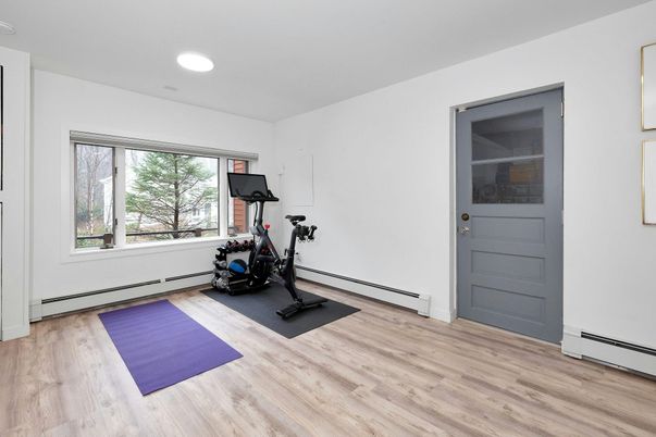 Fitness Equipment, Interior, Recessed Lighting, Wood Texture Flooring