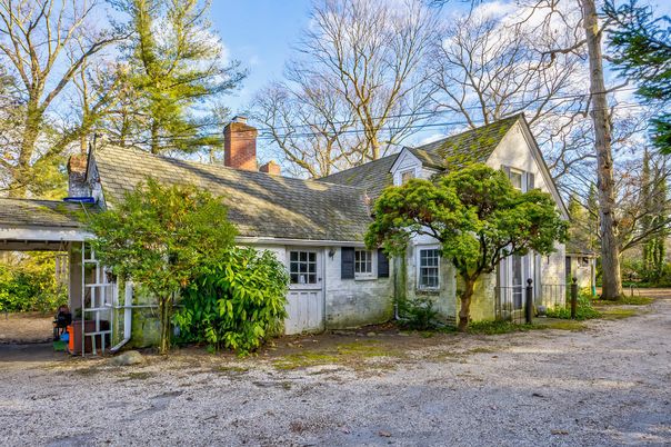 Backyard, Exterior, Facade, Cape Cod
