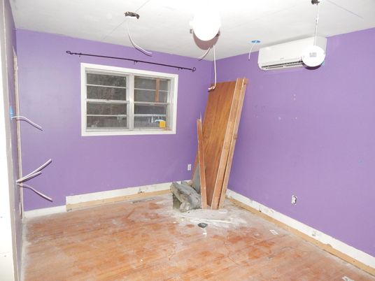 Empty room, Interior, Pendant Lights