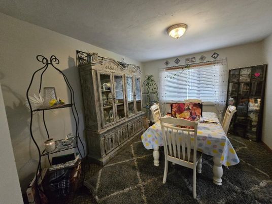 Dining room, Interior