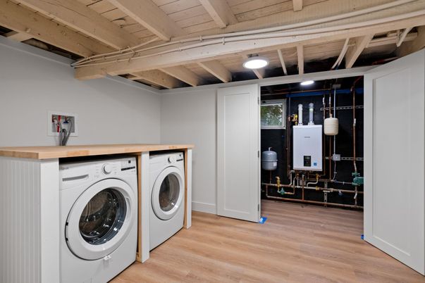 Interior, Washer, Wooden Beams, Wooden Ceilings, Wood Texture Flooring